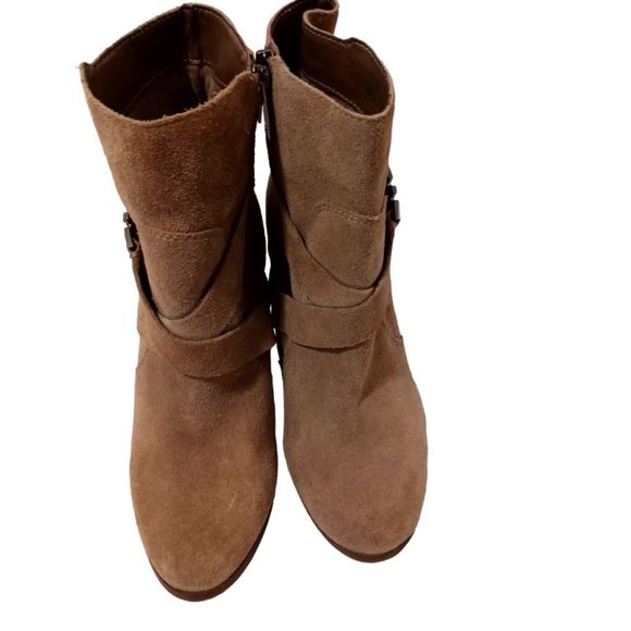 Vince Camuto Connolly Suede Cross Belted Heeled Booties – Size 8.5M - Picture 2 of 11
